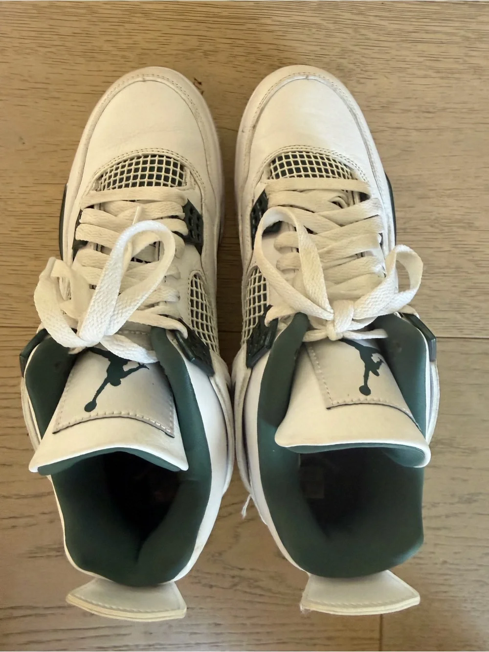 Jordan Kids' White and Dark Green Retro Basketball Sneakers